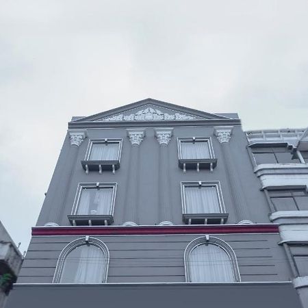 Hotel Signature Inn Нагпур Экстерьер фото
