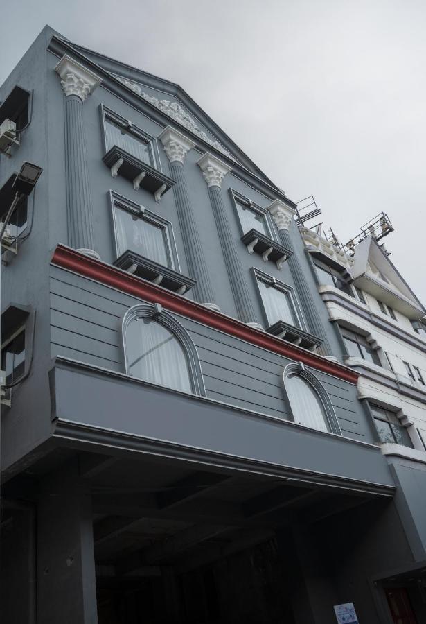 Hotel Signature Inn Нагпур Экстерьер фото